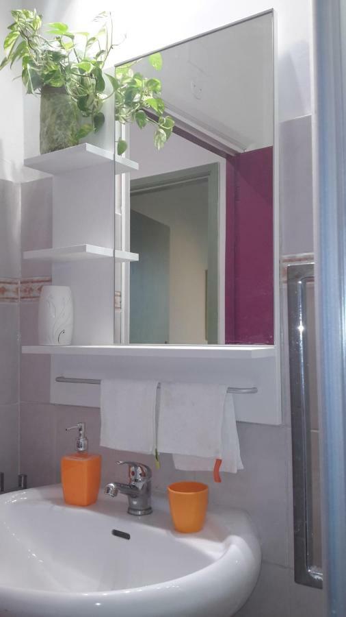 רומא Le Tre Sorelle B&B Garbatella מראה חיצוני תמונה